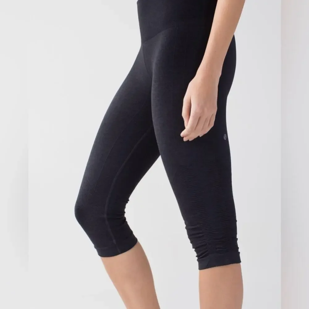 Lululemon In The Flow Crop II Ruched Capri Seamless Leggings Heathered Deep Coal